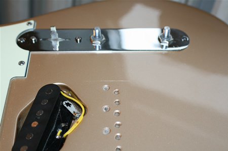 Fender Telecaster attīrīšana no rūsas